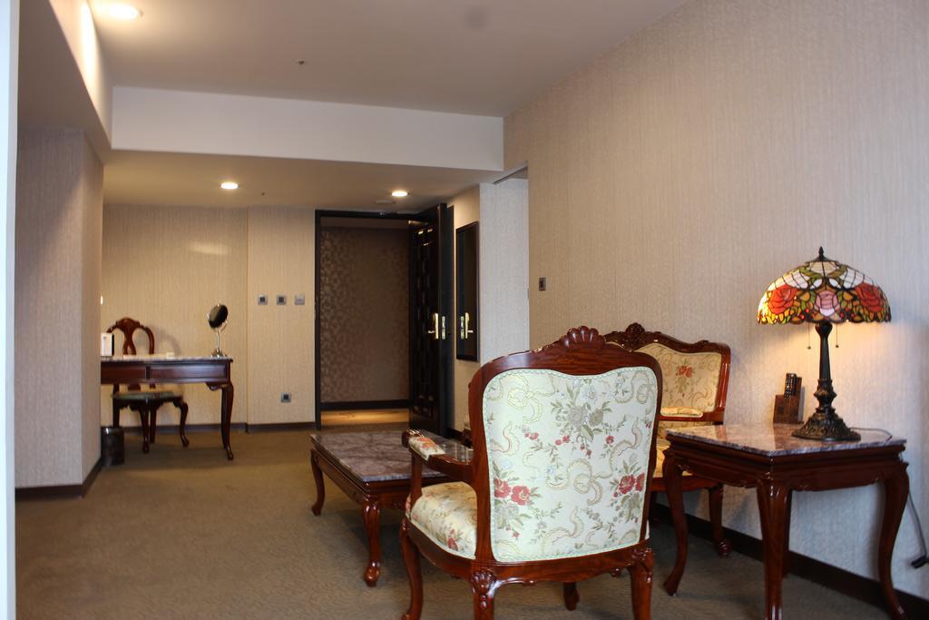 Royal Seasons Hotel Taichung‧Zhongkang Exteriér fotografie